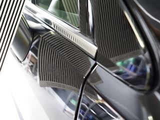 レヴォーグ ドアのデントリペア後