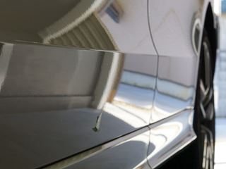 Audi SQ5のデントリペア後