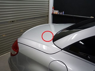 トランクリッドのデントリペア例