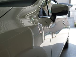 インプレッサG4のデントリペア前