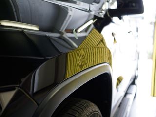 ジープ グランドチェロキーのデントリペア前