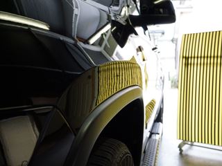 ジープ グランドチェロキーのデントリペア後