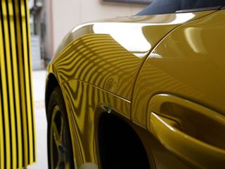 ポルシェ ボクスターのデントリペア前